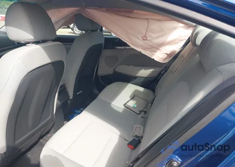 2017 Hyundai Elantra Se z USA, uszkodzony, nr VIN 5NPD84LF3HH074318